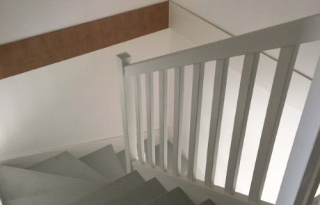 Haut d'escalier bois
